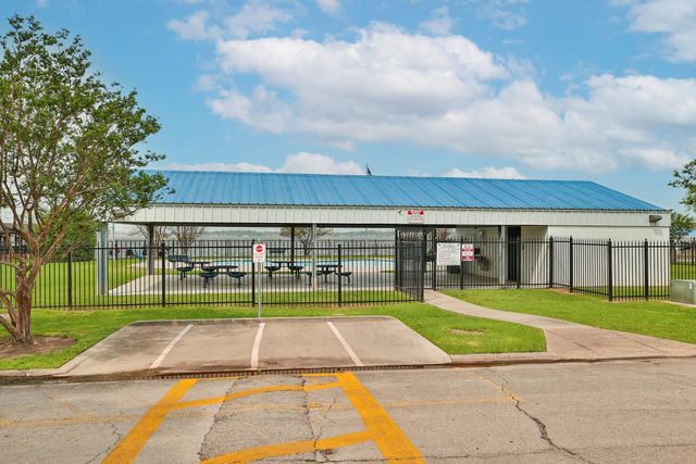 12944 Point Aquarius Boulevard, Willis, TX 77318