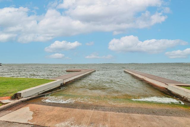 12944 Point Aquarius Boulevard, Willis, TX 77318