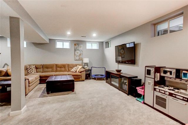 1872 Olde Haley Drive, Centerville, OH 45458