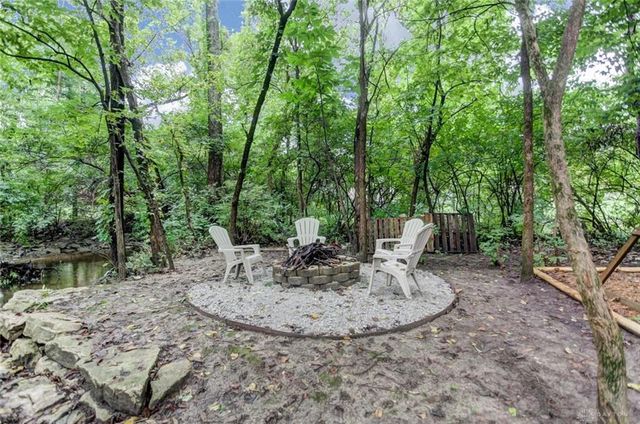 1872 Olde Haley Drive, Centerville, OH 45458