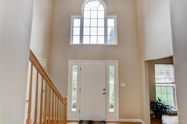 1872 Olde Haley Drive, Centerville, OH 45458