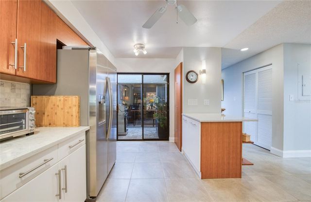 1304 PASADENA AVENUE S 3, South Pasadena, FL 33707