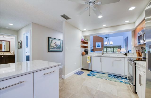 1304 PASADENA AVENUE S 3, South Pasadena, FL 33707