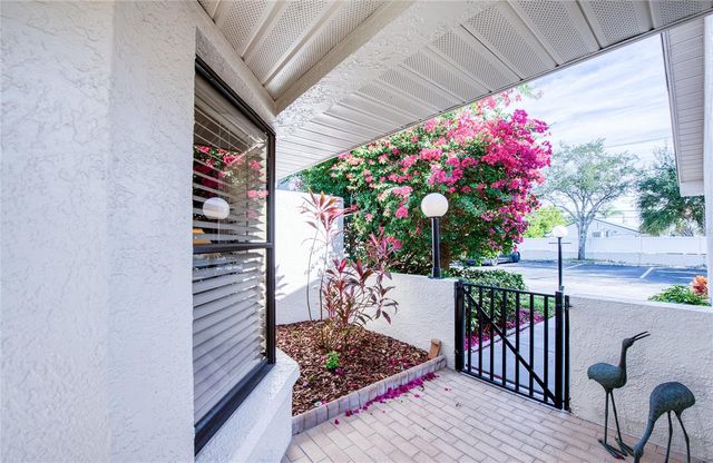 1304 PASADENA AVENUE S 3, South Pasadena, FL 33707