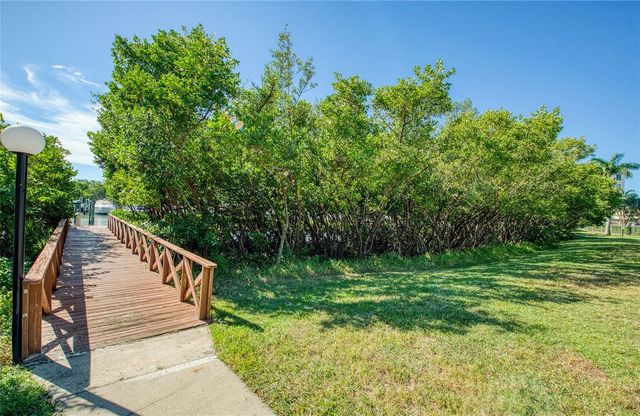 1304 PASADENA AVENUE S 3, South Pasadena, FL 33707