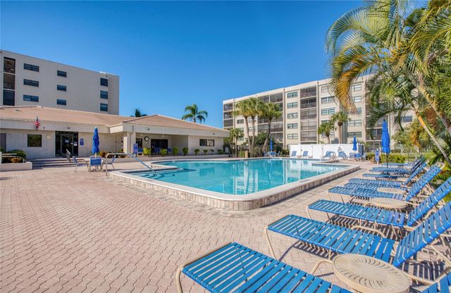 1304 PASADENA AVENUE S 3, South Pasadena, FL 33707