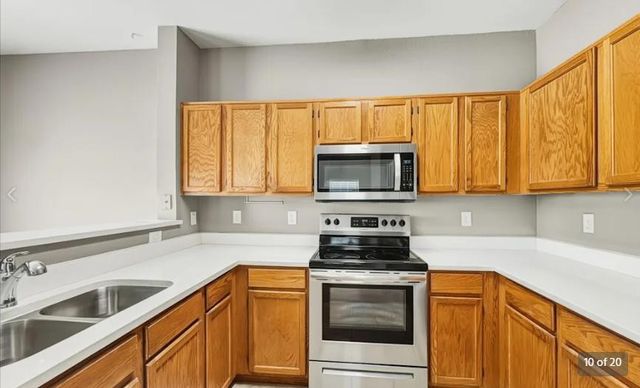 16487 N 67th Drive, Peoria, AZ 85382