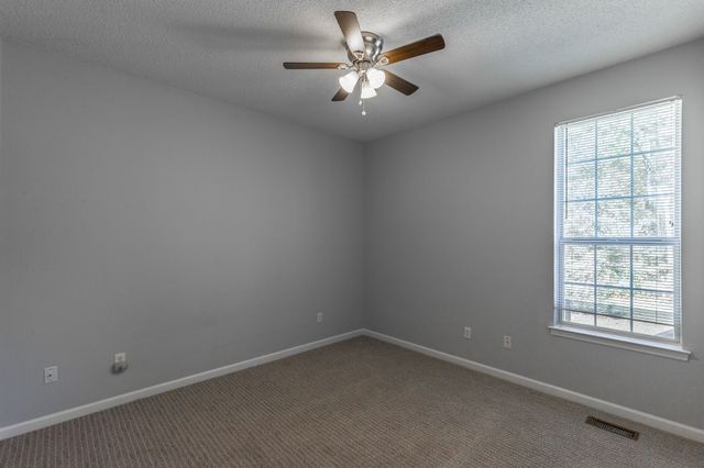 1615 Gunston Hall Road, Hixson, TN 37343