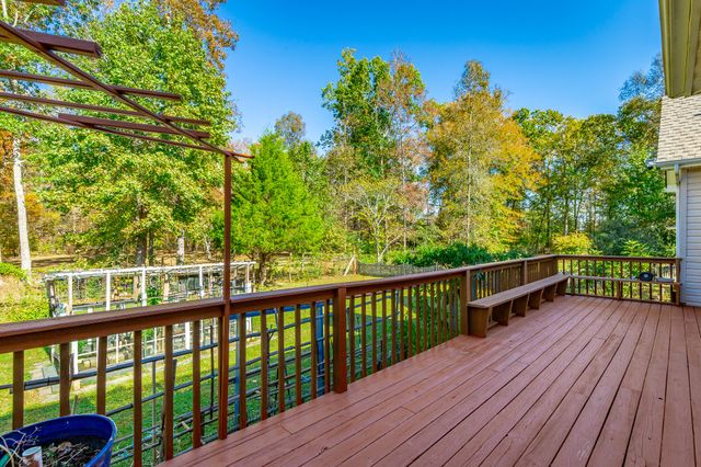 1615 Gunston Hall Road, Hixson, TN 37343