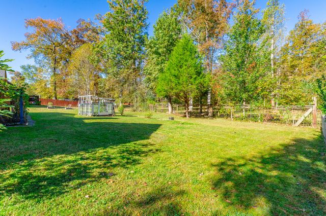 1615 Gunston Hall Road, Hixson, TN 37343