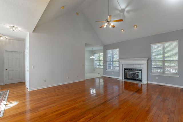 1615 Gunston Hall Road, Hixson, TN 37343
