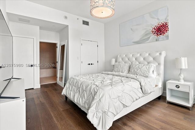 6799 Collins Ave 412, Miami Beach, FL 33141