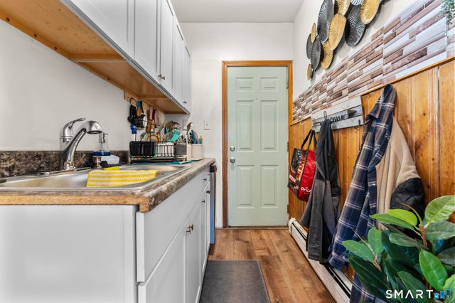 17 Austin Street, New Britain, CT 06051