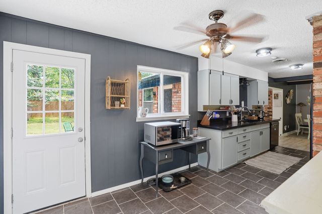6801 Yolanda Drive, Fort Worth, TX 76112