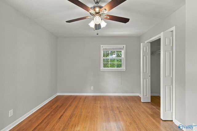 407 Sherwood Drive SE, Huntsville, AL 35802