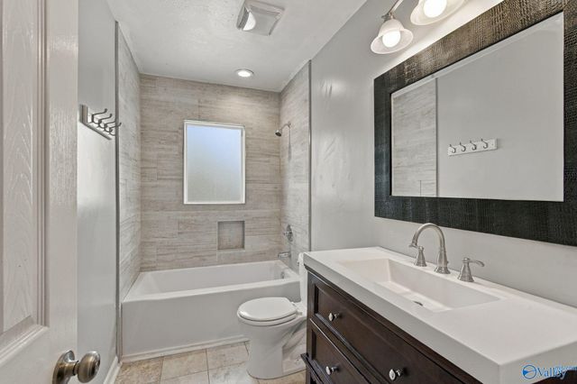 407 Sherwood Drive SE, Huntsville, AL 35802