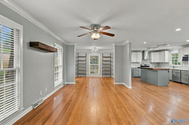 407 Sherwood Drive SE, Huntsville, AL 35802