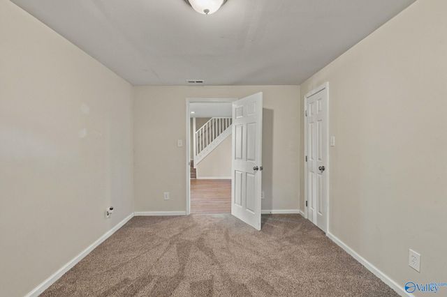 407 Sherwood Drive SE, Huntsville, AL 35802