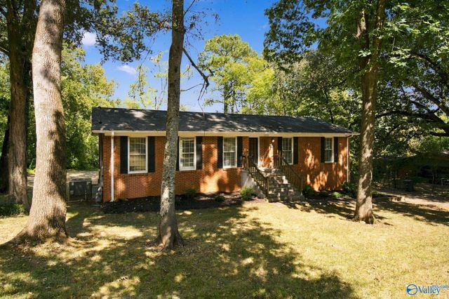 407 Sherwood Drive SE, Huntsville, AL 35802