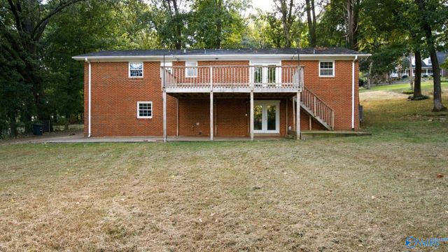 407 Sherwood Drive SE, Huntsville, AL 35802