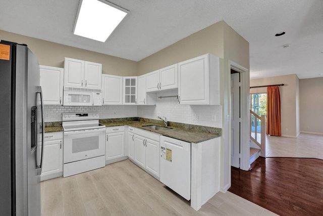 21193 Vía Eden, Boca Raton, FL 33433