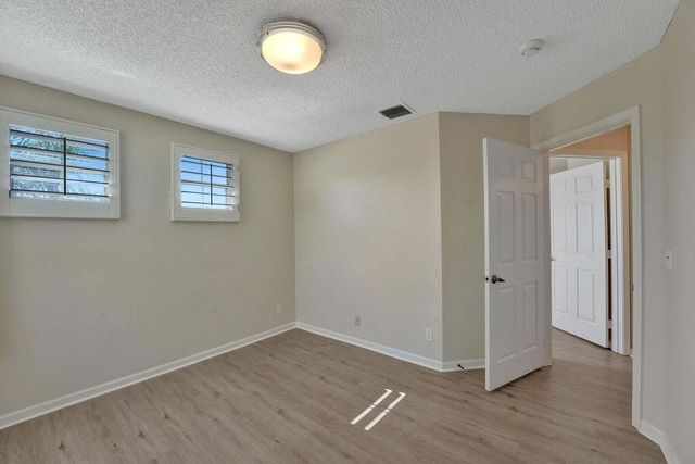 21193 Vía Eden, Boca Raton, FL 33433
