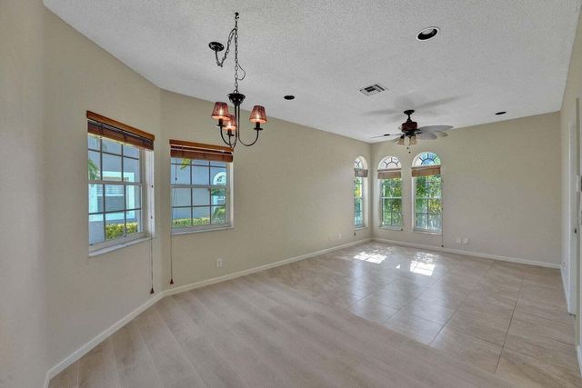 21193 Vía Eden, Boca Raton, FL 33433