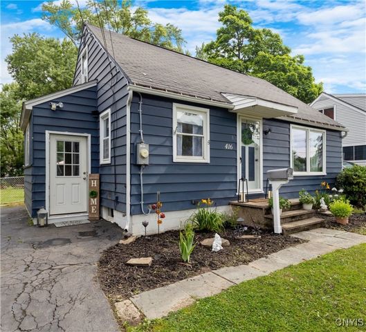 416 Garden City Drive, Salina, NY 13211