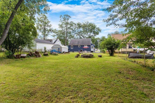416 Garden City Drive, Salina, NY 13211