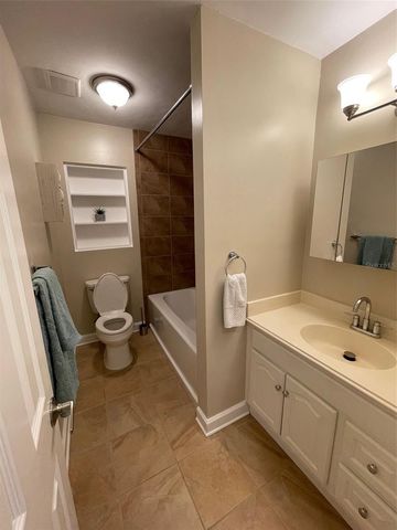 6556 27TH STREET N, St Petersburg, FL 33702