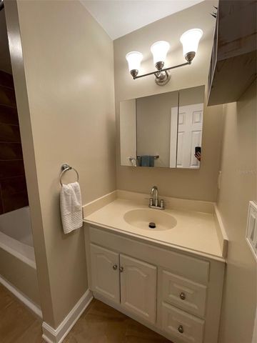 6556 27TH STREET N, St Petersburg, FL 33702