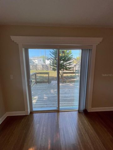 6556 27TH STREET N, St Petersburg, FL 33702