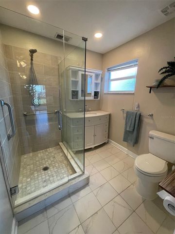 6556 27TH STREET N, St Petersburg, FL 33702