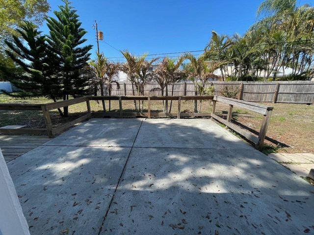 6556 27TH STREET N, St Petersburg, FL 33702