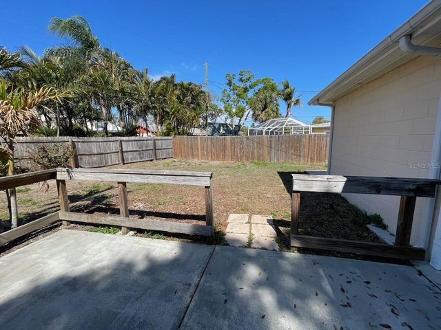 6556 27TH STREET N, St Petersburg, FL 33702