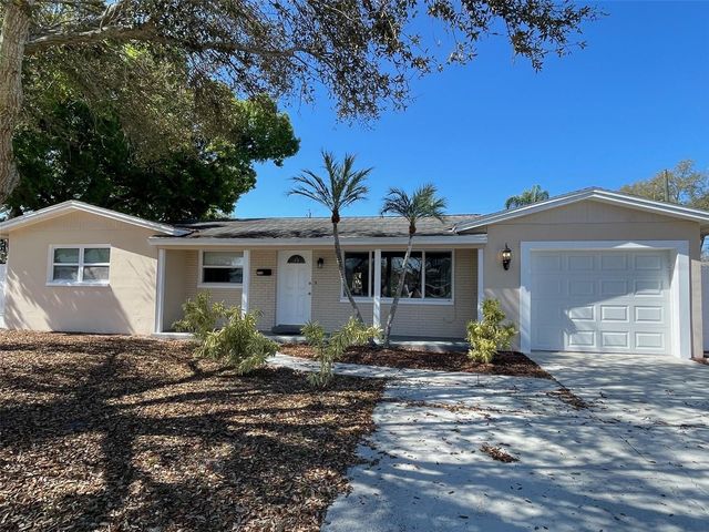 6556 27TH STREET N, St Petersburg, FL 33702