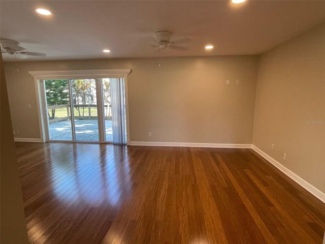 6556 27TH STREET N, St Petersburg, FL 33702