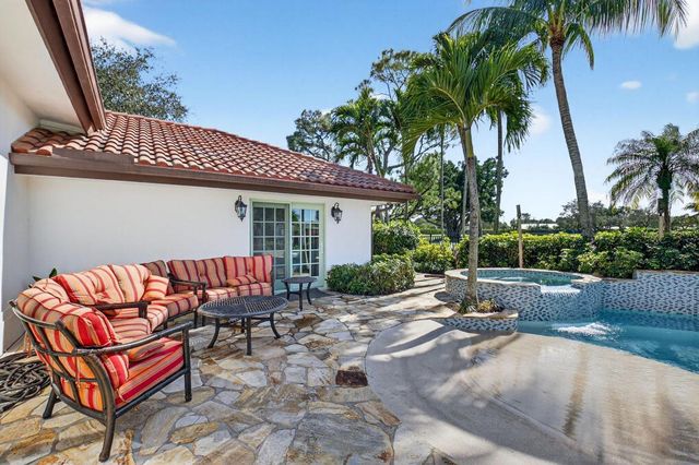 4816 S Lake Drive, Boynton Beach, FL 33436