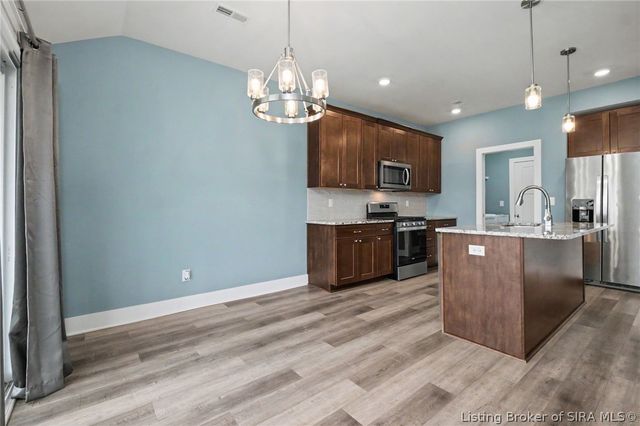 7805 Linwood Circle, Charlestown, IN 47111