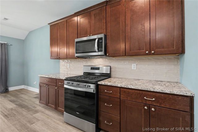 7805 Linwood Circle, Charlestown, IN 47111
