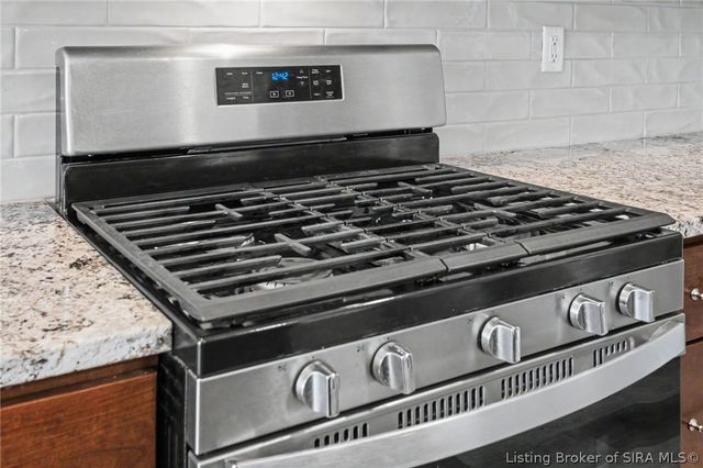 7805 Linwood Circle, Charlestown, IN 47111