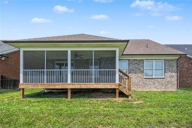 7805 Linwood Circle, Charlestown, IN 47111