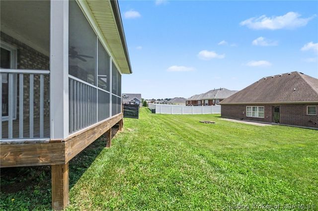 7805 Linwood Circle, Charlestown, IN 47111