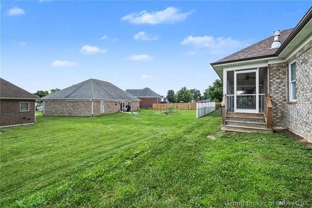 7805 Linwood Circle, Charlestown, IN 47111