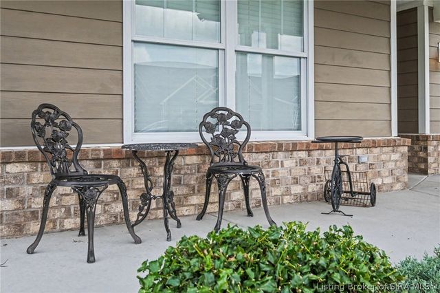 7805 Linwood Circle, Charlestown, IN 47111