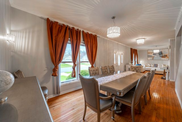 2219 Ticonderoga Street, Schererville, IN 46375