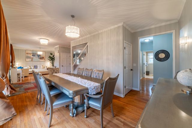 2219 Ticonderoga Street, Schererville, IN 46375