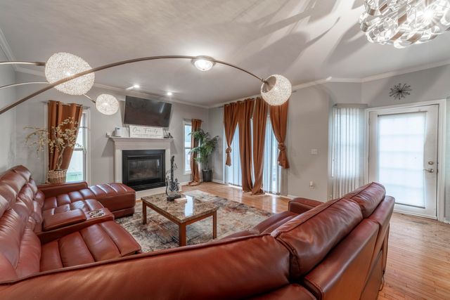 2219 Ticonderoga Street, Schererville, IN 46375