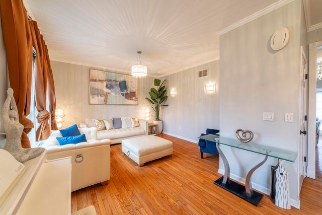 2219 Ticonderoga Street, Schererville, IN 46375