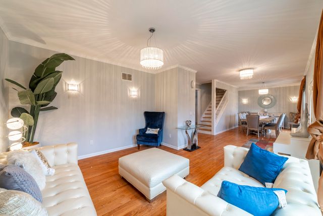 2219 Ticonderoga Street, Schererville, IN 46375